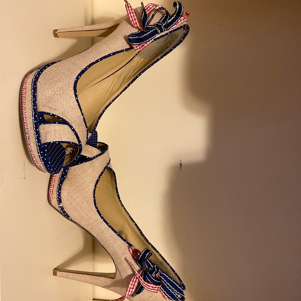 High heel shoes